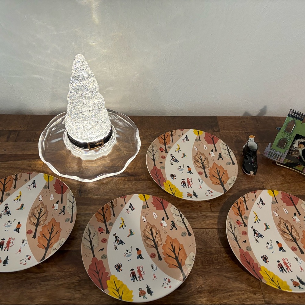 WEST ELM Halloween ‘Little Scenes’ 🎃Porcelain Salad Plates - SET OF 4